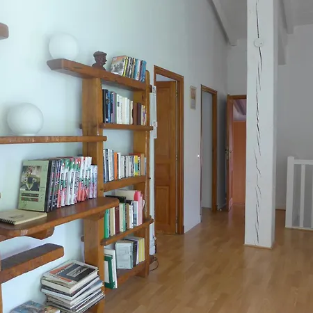 Maison Typique Basque En Pleine Campagne